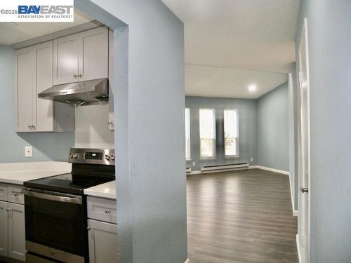 39470 Albany Cmn, Fremont, CA, 94538-2390 | Card Image