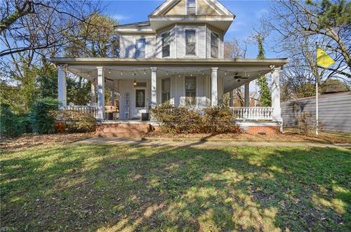 2011 Willow Wood Dr, Norfolk, VA, 23509-2133 | Card Image