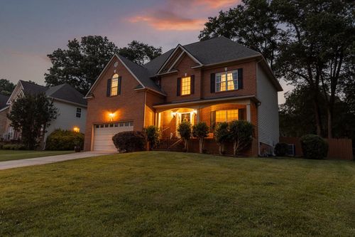 1509 Courtland Dr, Hixson, TN, 37343-6407 | Card Image