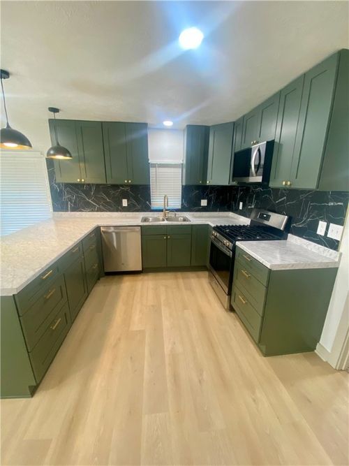 814 E 28th St, Bryan, TX, 77803-4701 | Card Image