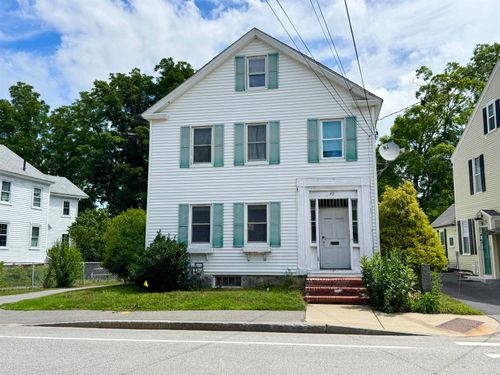 43 Main St, Exeter, NH, 03833-2415 | Card Image