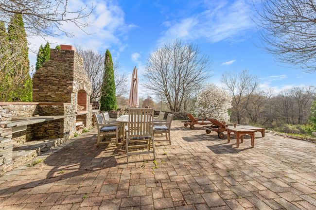 198 Town Line Hwy S, House other with 4 bedrooms, 2 bathrooms and 7 parking in Bethlehem CT | Image 8