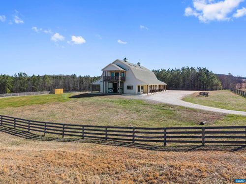 1433 Piney Mountain Rd, Appomattox, VA, 24522-8958 | Card Image