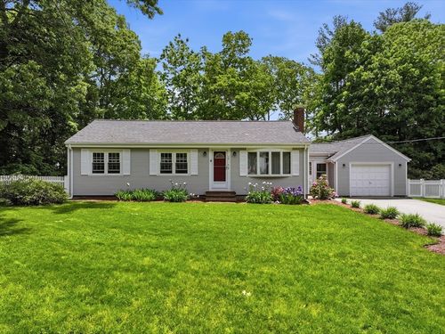 75 William St, Walpole, MA, 02081-1738 | Card Image