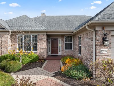 12736 Zinnia Court, House other with 3 bedrooms, 2 bathrooms and 6 parking in Huntley IL | Image 2