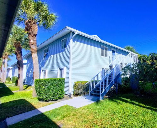 235-235 Se Village Dr, Port St. Lucie, FL, 34952-7708 | Card Image