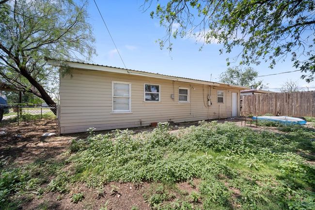 1213 Ridgeroad Dr, House other with 2 bedrooms, 1 bathrooms and 1 parking in Big Spring TX | Image 12