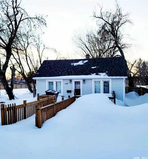 154 Ontario Avenue, Yorkton, SK, S3N2A1 | Card Image