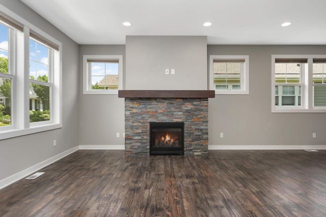 15590 Duck Trail Ln, Townhouse with 4 bedrooms, 4 bathrooms and null parking in Apple Valley MN | Image 6