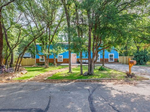 3510 1st St, Brownwood, TX, 76801-6204 | Card Image