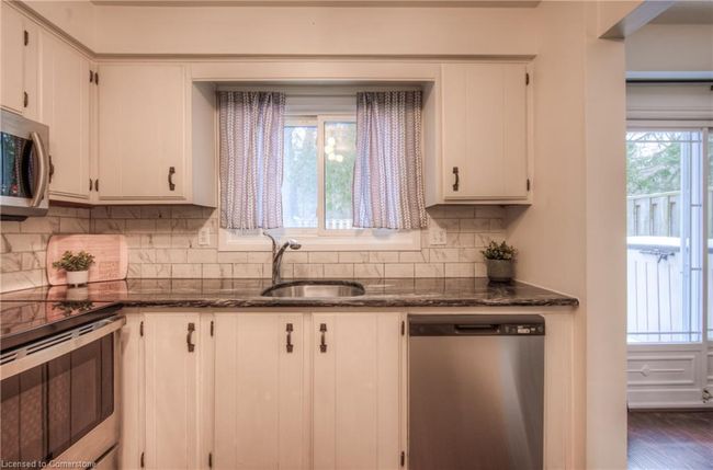 7 - 206 Green Valley Dr, Townhouse with 3 bedrooms, 2 bathrooms and 1 parking in Kitchener ON | Image 14