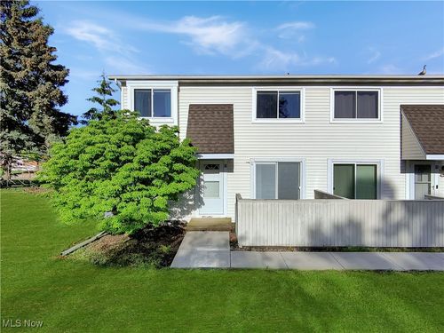 26d-5540 Wrens Ln, Willoughby, OH, 44094-3244 | Card Image