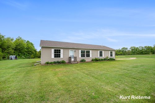 532 48th St, Grand Junction, MI, 49056-9140 | Card Image