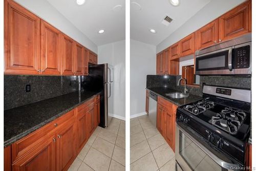 330-330 Lake Pointe Dr, Middle Island, NY, 11953-2035 | Card Image