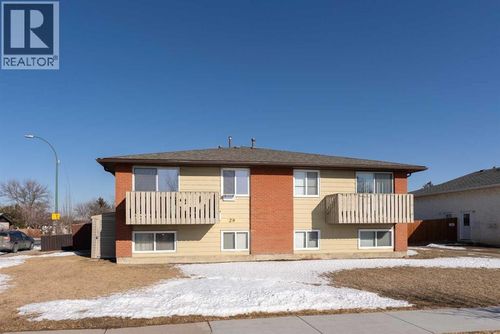 29 Meadowlark Blvd N, Lethbridge, AB, T1H4R4 | Card Image