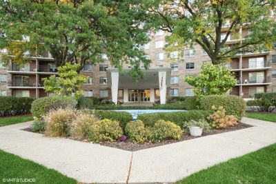 1210 - 7141 N Kedzie Avenue, Condo with 1 bedrooms, 1 bathrooms and 1 parking in Chicago IL | Image 2