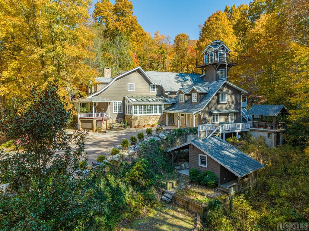 Hickory Gap Rd, Franklin, NC 28734