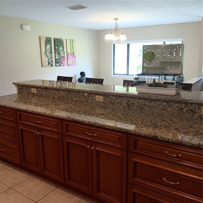 1804 E Wheeler Rd, House other with 4 bedrooms, 3 bathrooms and null parking in SEFFNER FL | Image 7