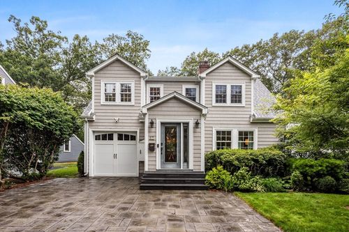 83 Payson Rd, Chestnut Hill, MA, 02467-3218 | Card Image