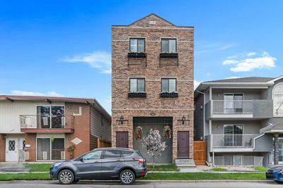 3 - 232 20 Ave Ne, Home with 4 bedrooms, 2 bathrooms and 1 parking in Calgary AB | Image 2