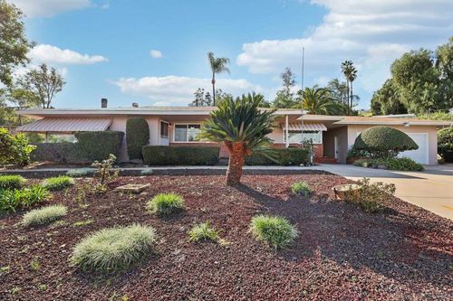 9070 Paradise Park Dr, Lakeside, CA, 92040-3614 | Card Image