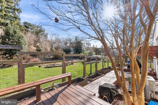 9711 Cinnamon Creek Dr, House other with 4 bedrooms, 3 bathrooms and null parking in Vienna VA | Image 37