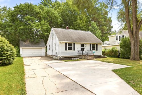 4518 Jefferson Ave, Midland, MI, 48640-3519 | Card Image