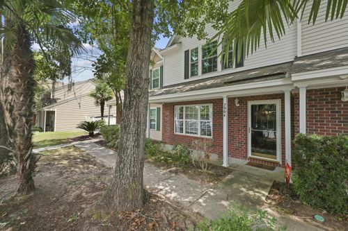 7904 Shadow Oak Dr, North Charleston, SC, 29406-9573 | Card Image