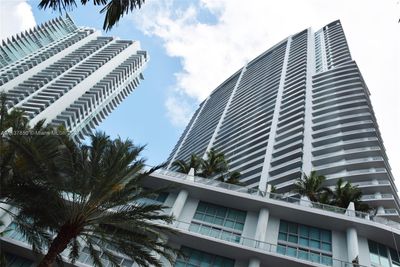 1111 - 90 Sw 3rd St, Condo with 1 bedrooms, 1 bathrooms and null parking in Miami FL | Image 1