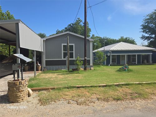 121 Peach St, Graford, TX, 76449-3701 | Card Image