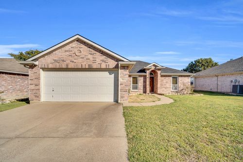 714 Green Acres Ln, Midlothian, TX, 76065-2500 | Card Image