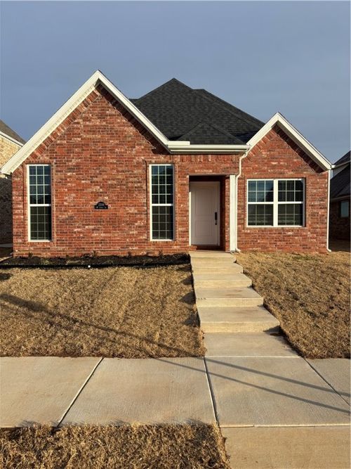 3200 Sw Lovely Ln, Bentonville, AR, 72713-9216 | Card Image