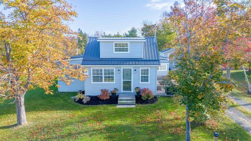 160 Twining St, Baddeck, NS, B0E1B0 | Card Image