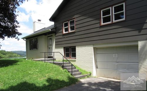 7124 Seneca Trail North, Sinks Grove, WV, 24976 | Card Image