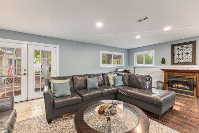 Family Room | Image 5