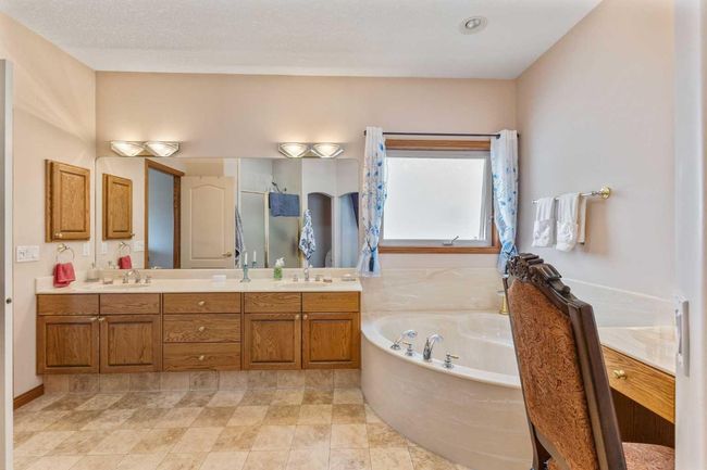 101 Springmere Drive, House other with 3 bedrooms, 3 bathrooms and 4 parking in Chestermere AB | Image 26