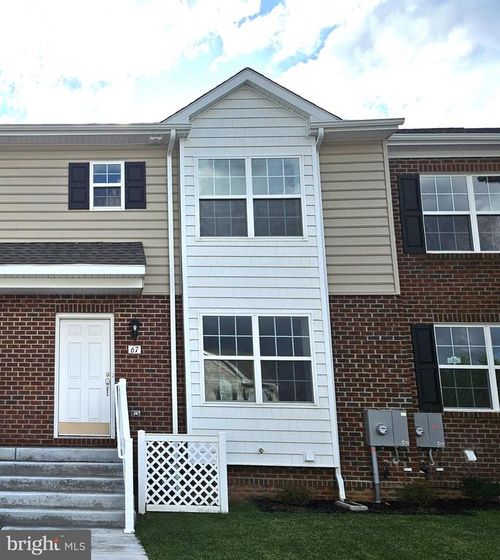 67 Cotswood Ct, SMYRNA, DE, 19977-1676 | Card Image