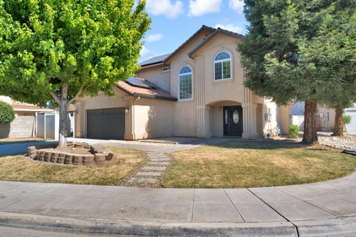 2632 Kimberly Dr, Madera, CA, 93637-8650 | Card Image