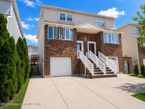 43 Cherrywood Ct, Staten Island, NY, 10308-1882 | Card Image