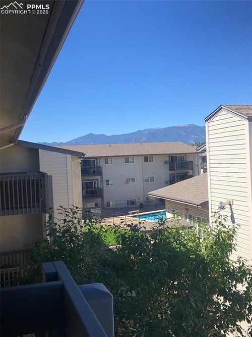 apt-6-5030 El Camino Dr, Colorado Springs, CO, 80918-2145 | Card Image