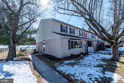 54 Ivy Ct, QUAKERTOWN, PA, 18951-2766 | Card Image