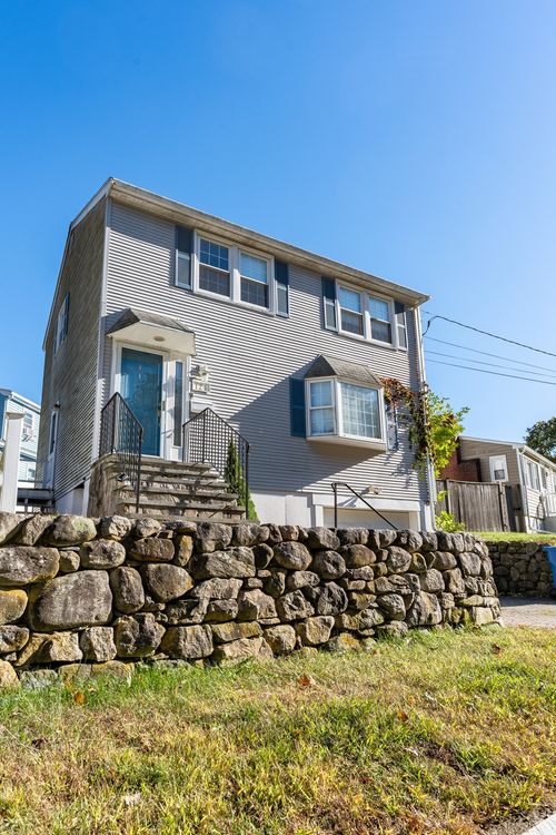 na-121 Hibiscus Ave, Waltham, MA, 02451 | Card Image