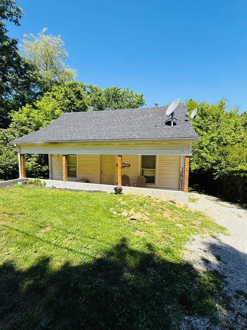 3004 Cane Ridge Road, Paris, KY, 40361 | Card Image