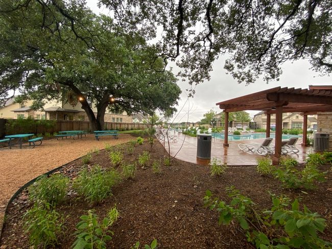 Neighborhood community pool. | Image 23