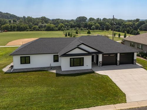 416 Brubaker Dr, Saint Charles, MN, 55972-1085 | Card Image