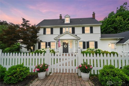 447 Kramer Rd, Oakwood, OH, 45419-3311 | Card Image