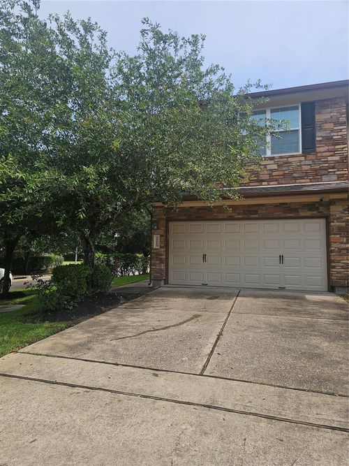 3219 Victorian Manor Ln, Houston, TX, 77047-3366 | Card Image