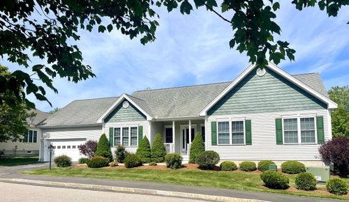 9 Nevins Dr, Londonderry, NH, 03053-3576 | Card Image