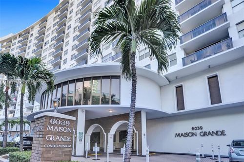 apt-307-6039 Collins Ave, Miami Beach, FL, 33140-2212 | Card Image