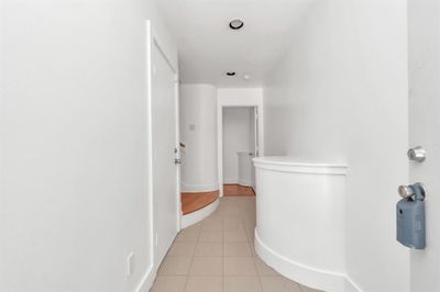 Front door entry way. | Image 2